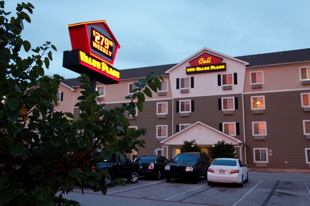 Woodspring Suites Austin North I-35 Exterior photo